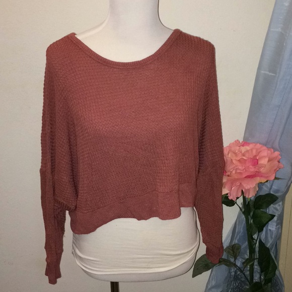 Jolie Sweaters - Sweet & snuggly open heart shrug EUC